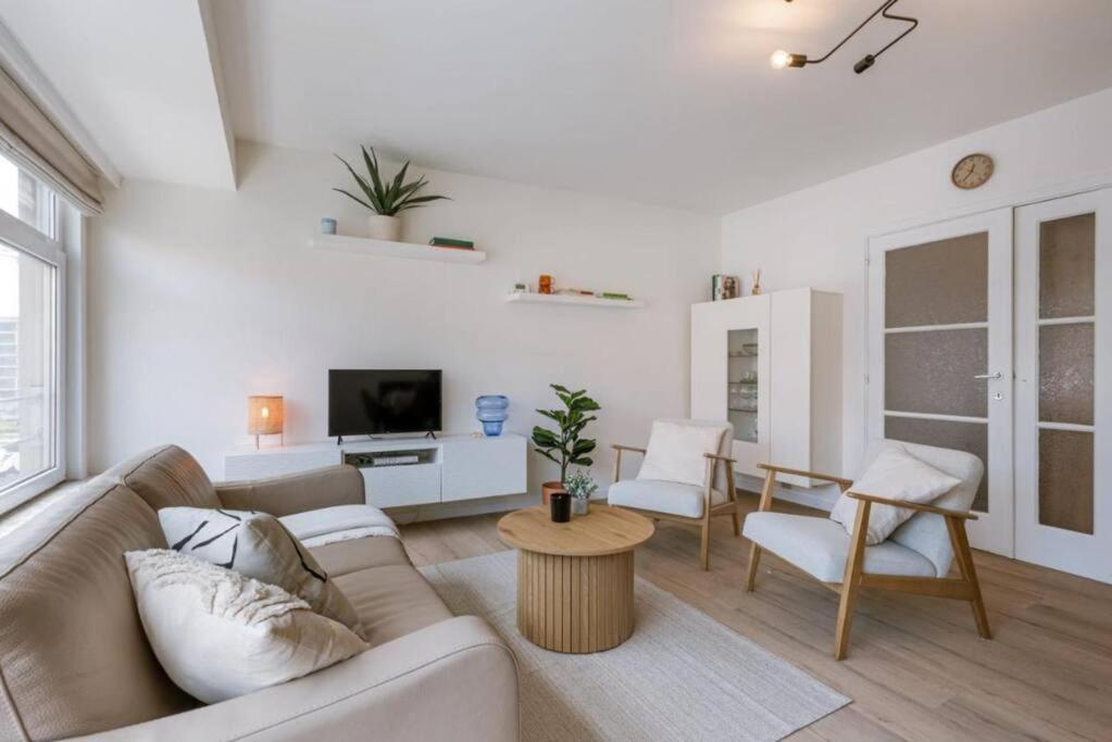 Hugo By The Harbor, Light-Filled And Centrally Located Apartment - Free Parking Ostende Exterior foto