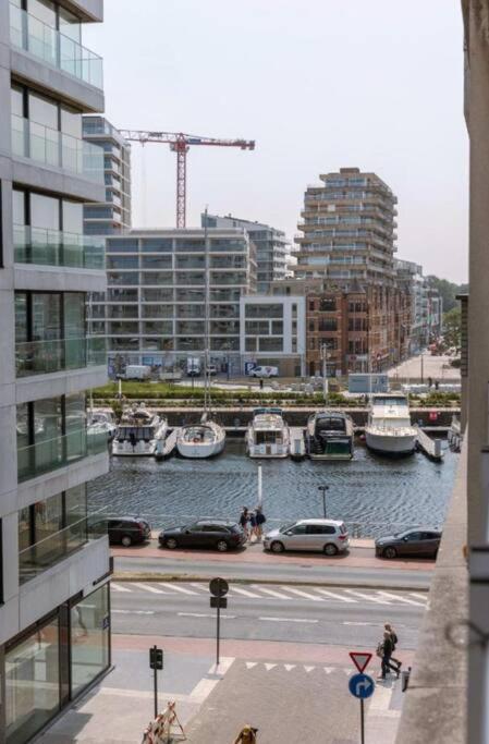 Hugo By The Harbor, Light-Filled And Centrally Located Apartment - Free Parking Ostende Exterior foto
